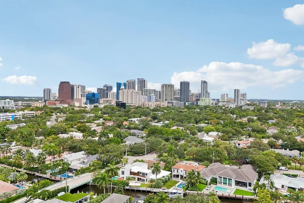 1020 SE 9TH AVENUE Fort Lauderdale, FL 33316