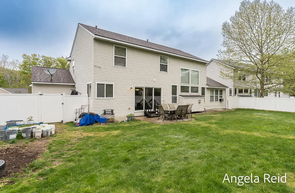 3528 Birch Knoll Drive SE Kentwood City, MI 49512