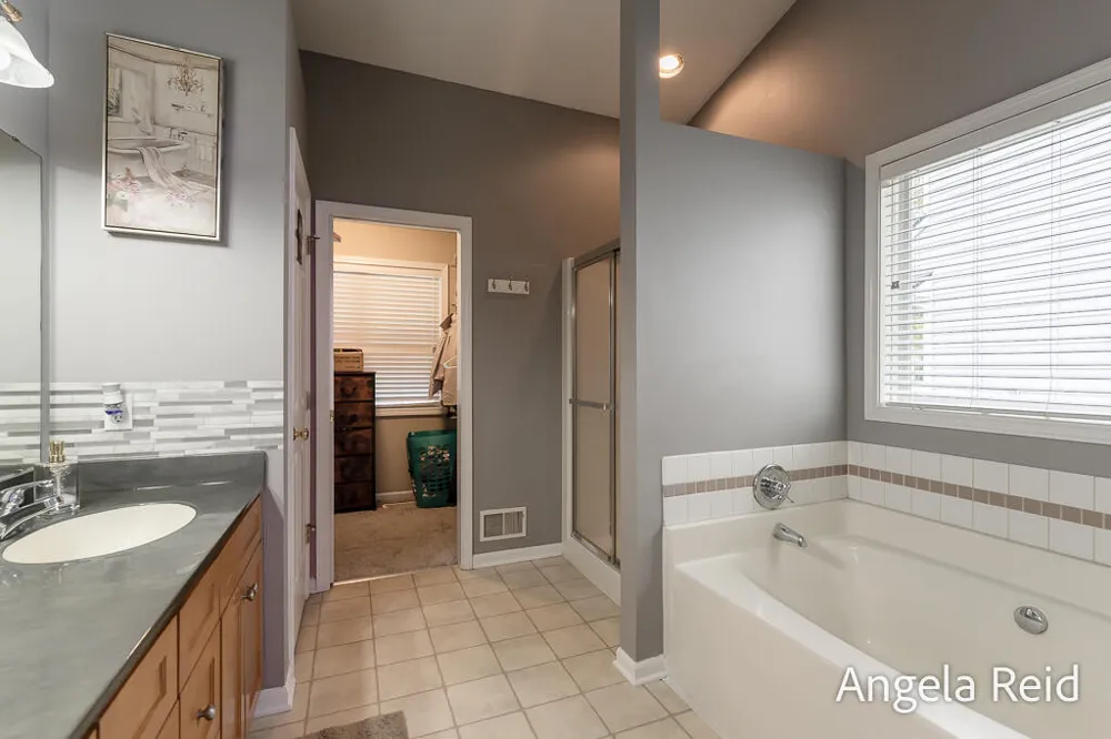 3528 Birch Knoll Drive SE Kentwood City, MI 49512