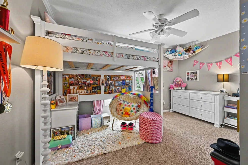 12265 Riverside Drive Constantine Township, MI 49099