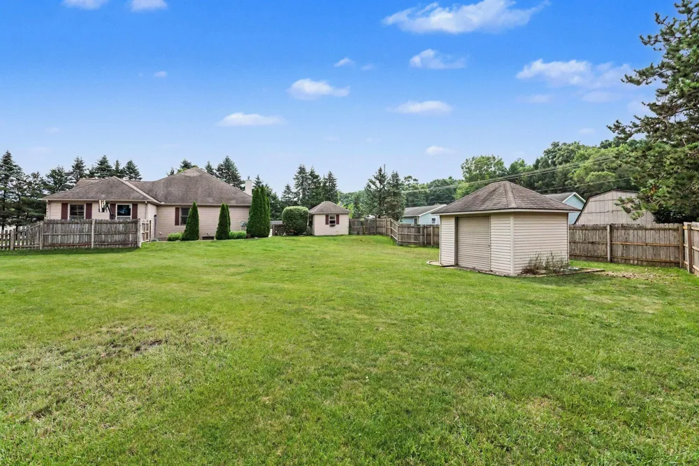 12265 Riverside Drive Constantine Township, MI 49099