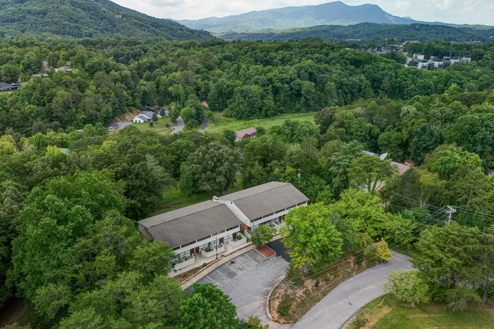 2806 Suncrest Rd #4 Pigeon Forge, TN 37863