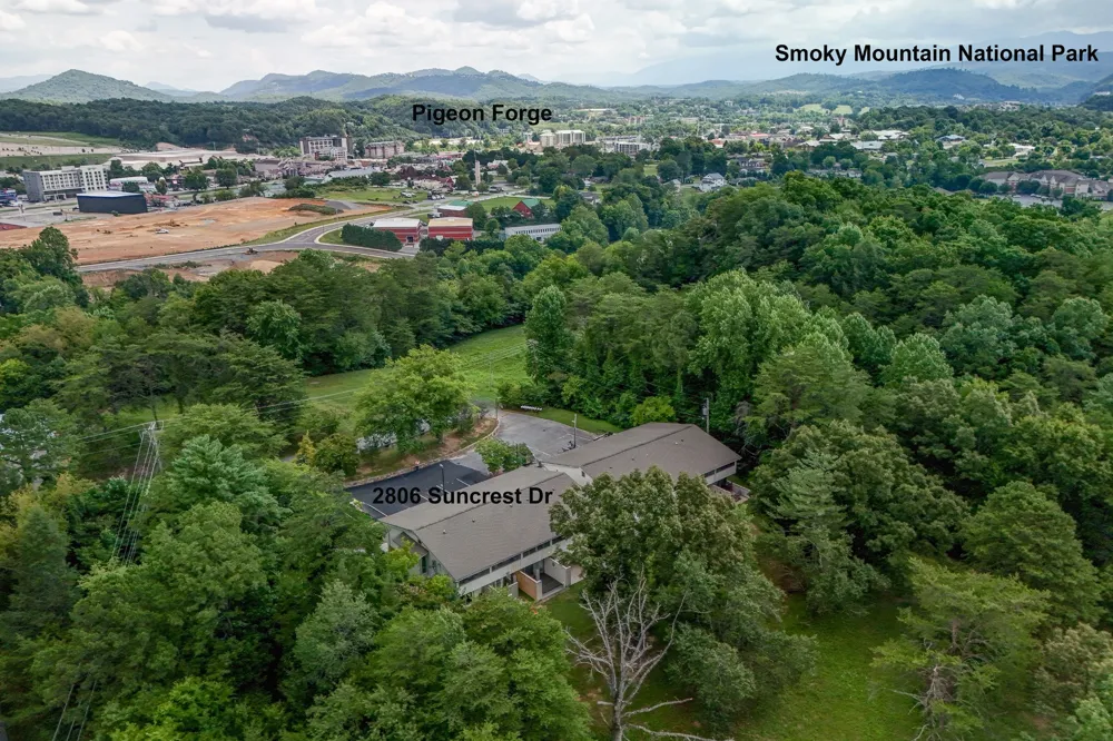 2806 Suncrest Rd #4 Pigeon Forge, TN 37863
