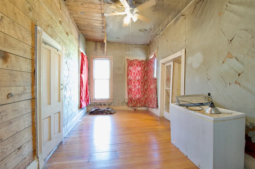 216 Fortune Street Marlin, TX 76661