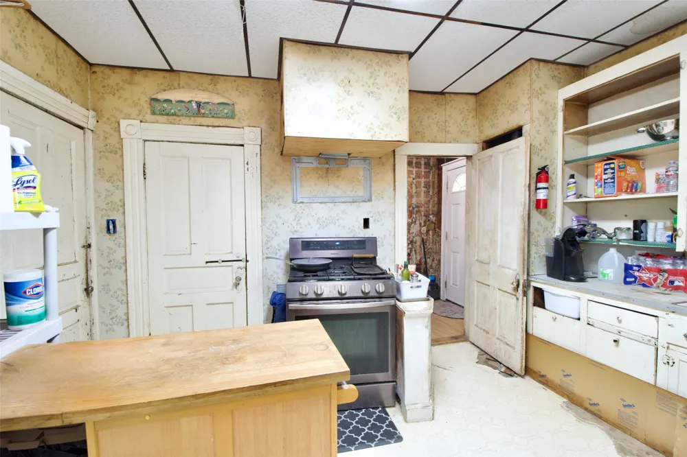 216 Fortune Street Marlin, TX 76661