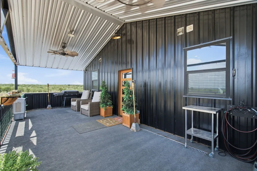 196 Story Road Perrin, TX 76486