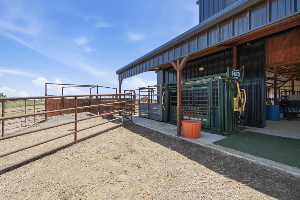 196 Story Road Perrin, TX 76486