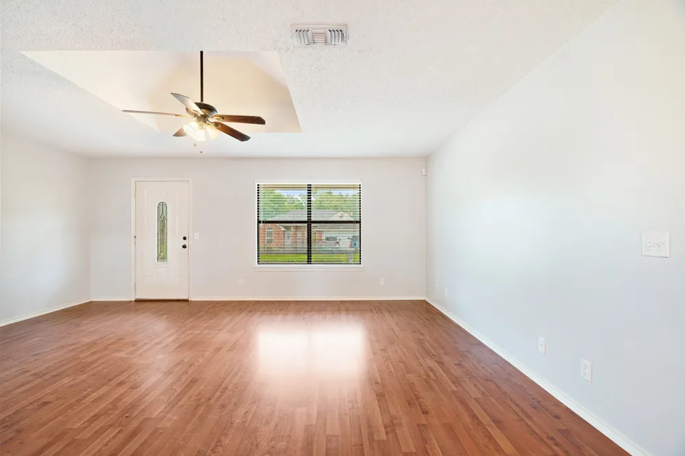 140 SE 49th Street Paris, TX 75462
