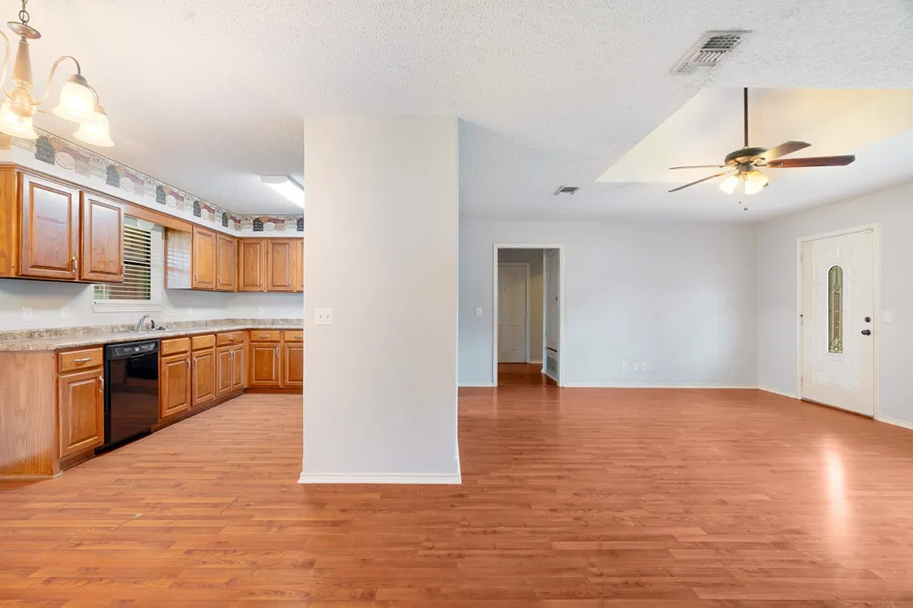 140 SE 49th Street Paris, TX 75462