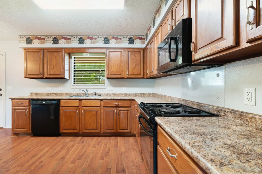 140 SE 49th Street Paris, TX 75462