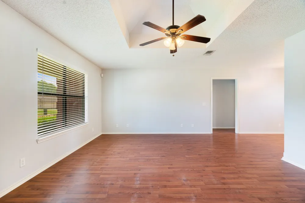 140 SE 49th Street Paris, TX 75462