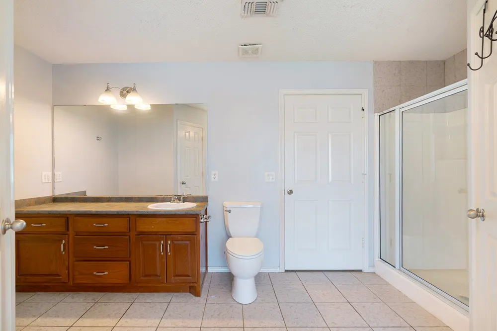 140 SE 49th Street Paris, TX 75462