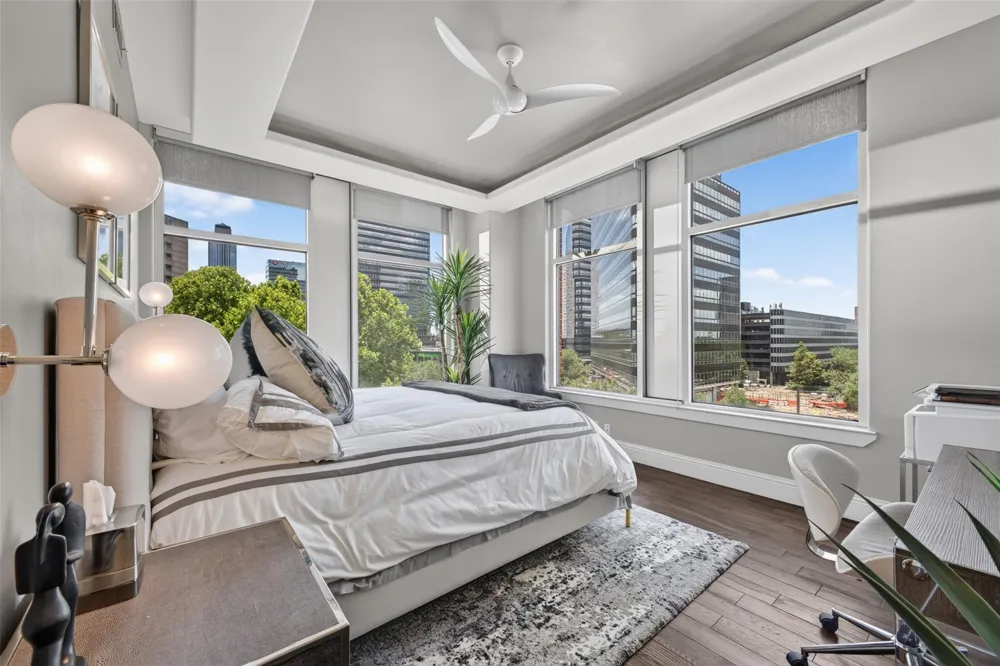 1901 Post Oak Boulevard #505 Houston, TX 77056