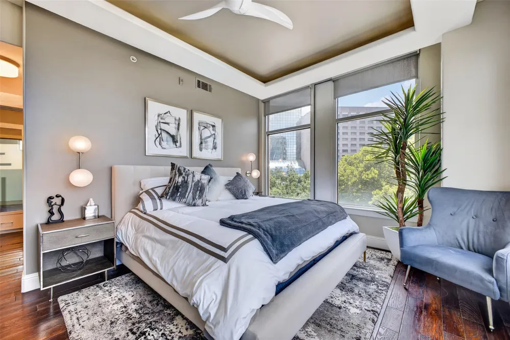 1901 Post Oak Boulevard #505 Houston, TX 77056