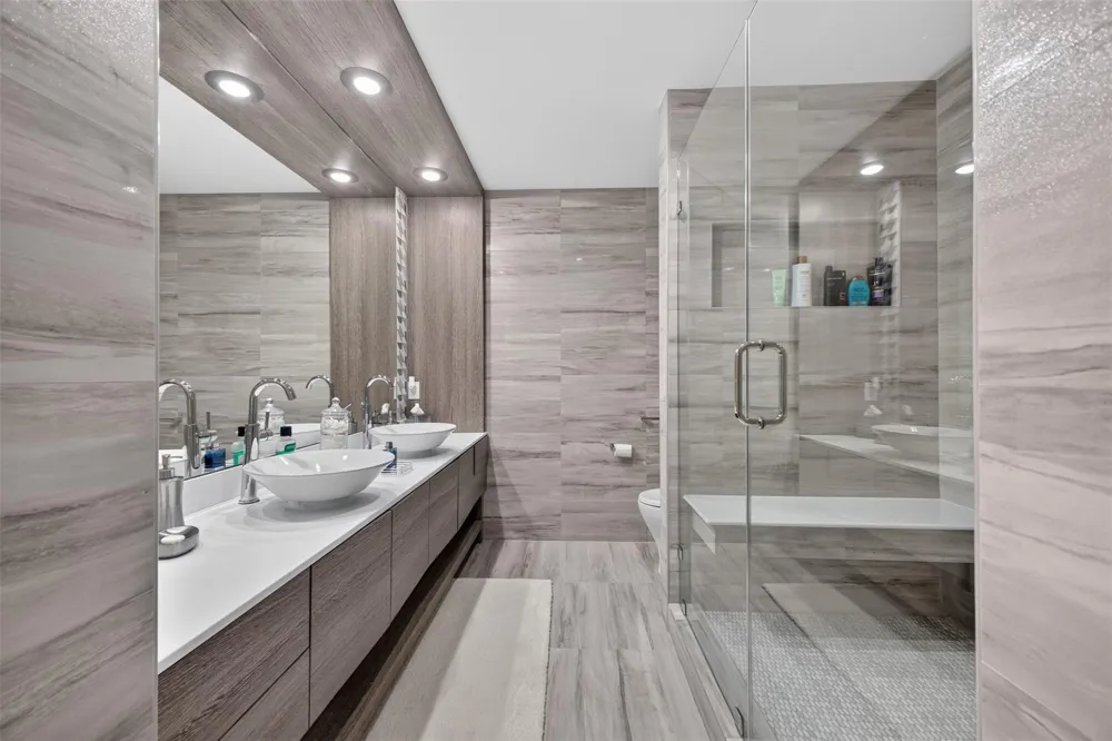 1901 Post Oak Boulevard #505 Houston, TX 77056