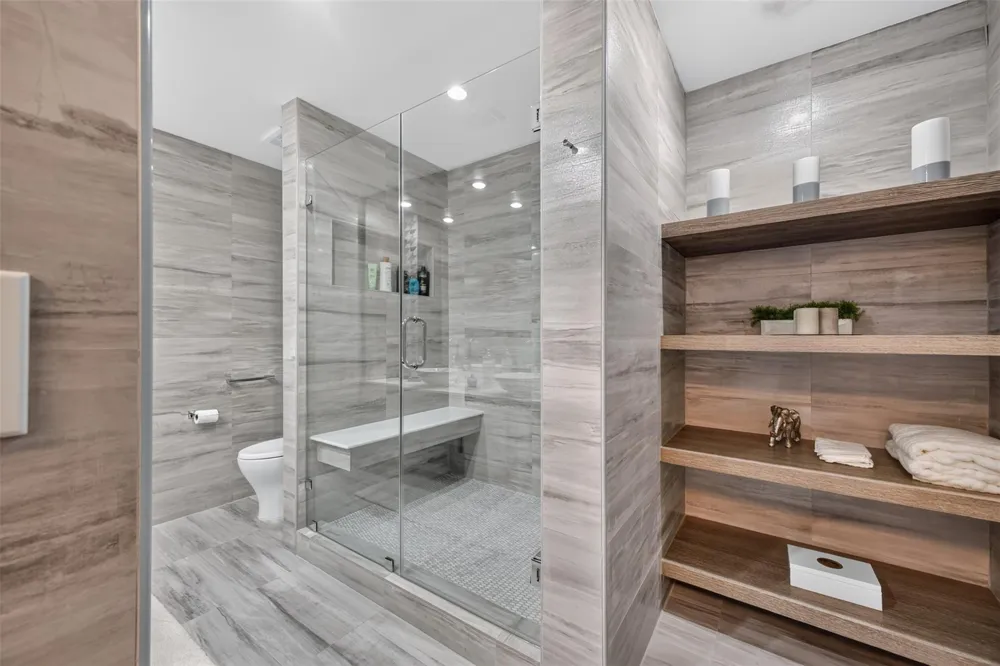 1901 Post Oak Boulevard #505 Houston, TX 77056
