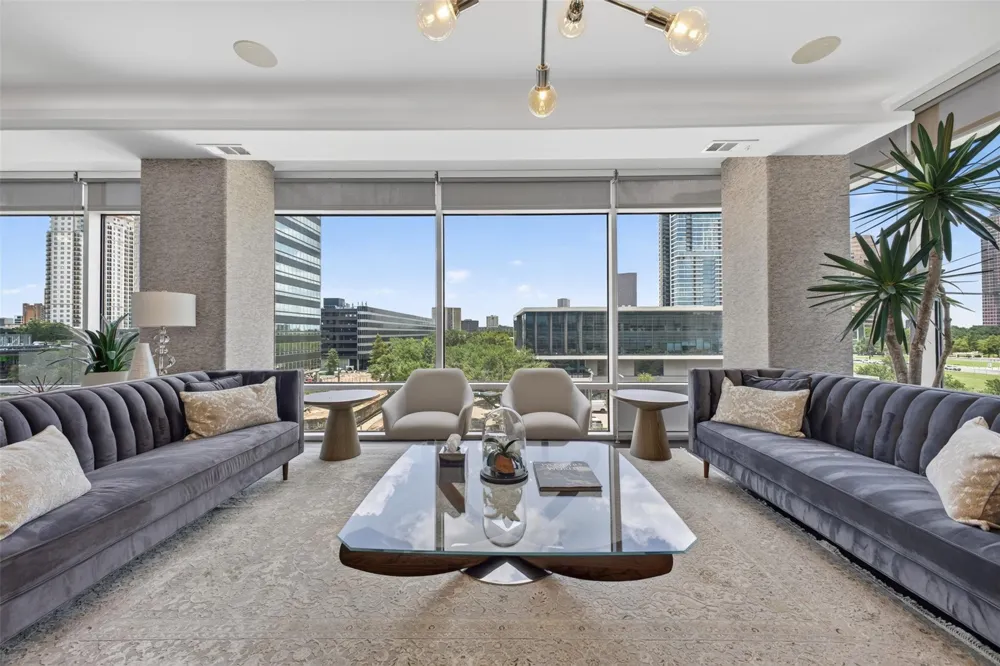 1901 Post Oak Boulevard #505 Houston, TX 77056