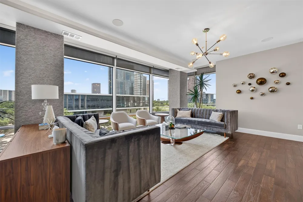 1901 Post Oak Boulevard #505 Houston, TX 77056