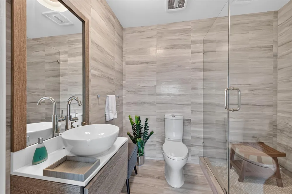 1901 Post Oak Boulevard #505 Houston, TX 77056