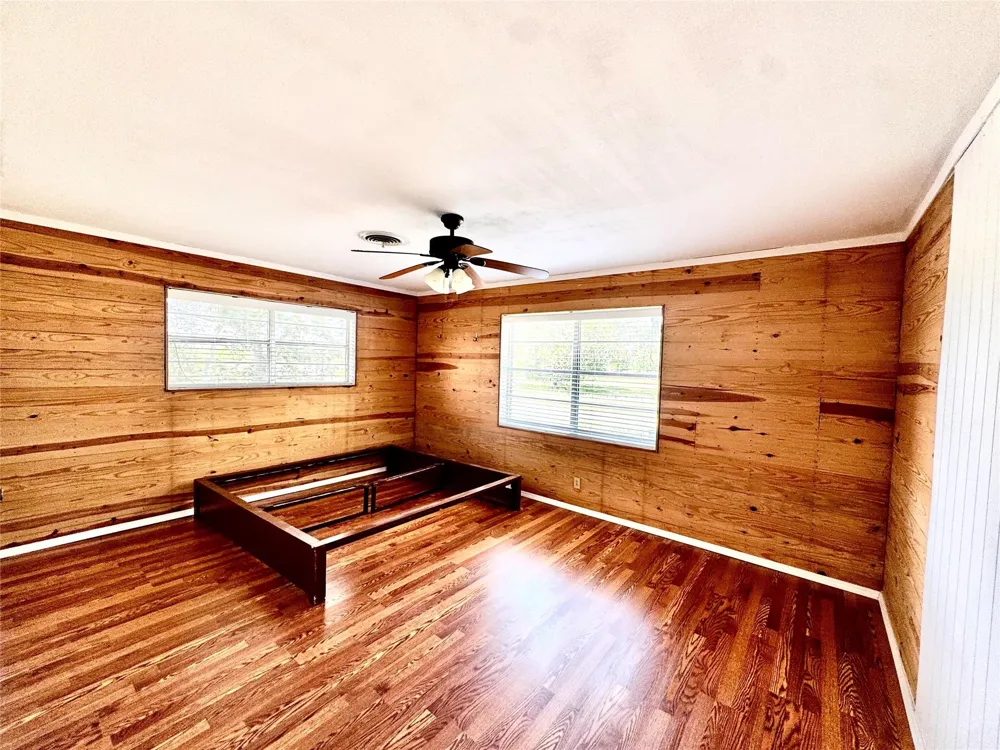 2691 Fm 1862 Blessing, TX 77465