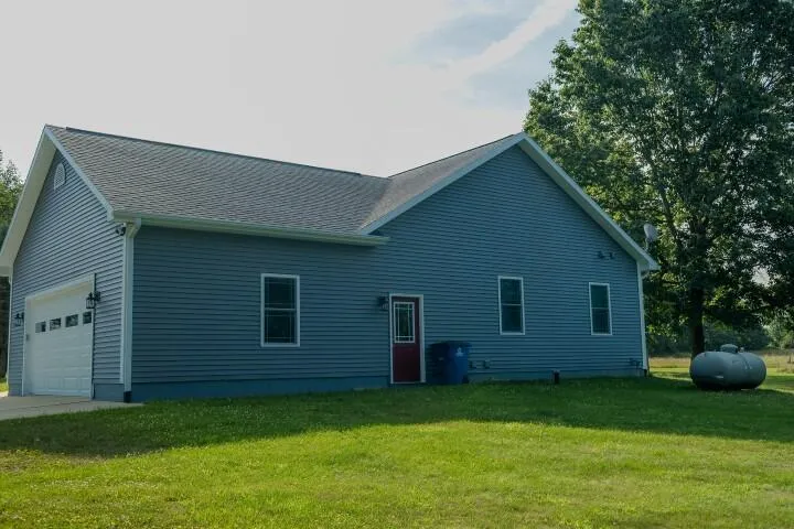 9710 Campbell Lane Bellevue, MI 49021