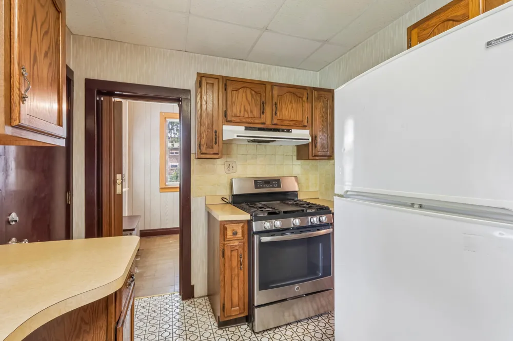2256 White Oak Avenue Whiting, IN 46394