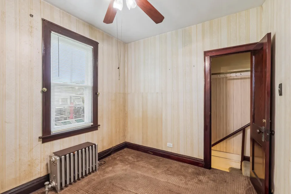 2256 White Oak Avenue Whiting, IN 46394