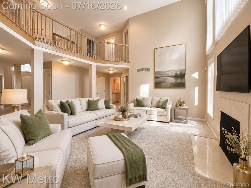 1176 CADMUS DRIVE Troy City, MI 48085