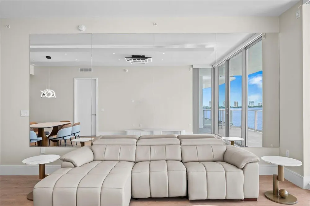220 Lake Shore Drive #917 Lake Park, FL 33403