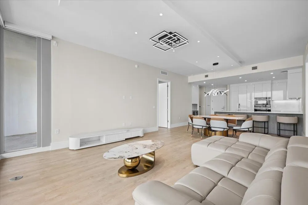 220 Lake Shore Drive #917 Lake Park, FL 33403