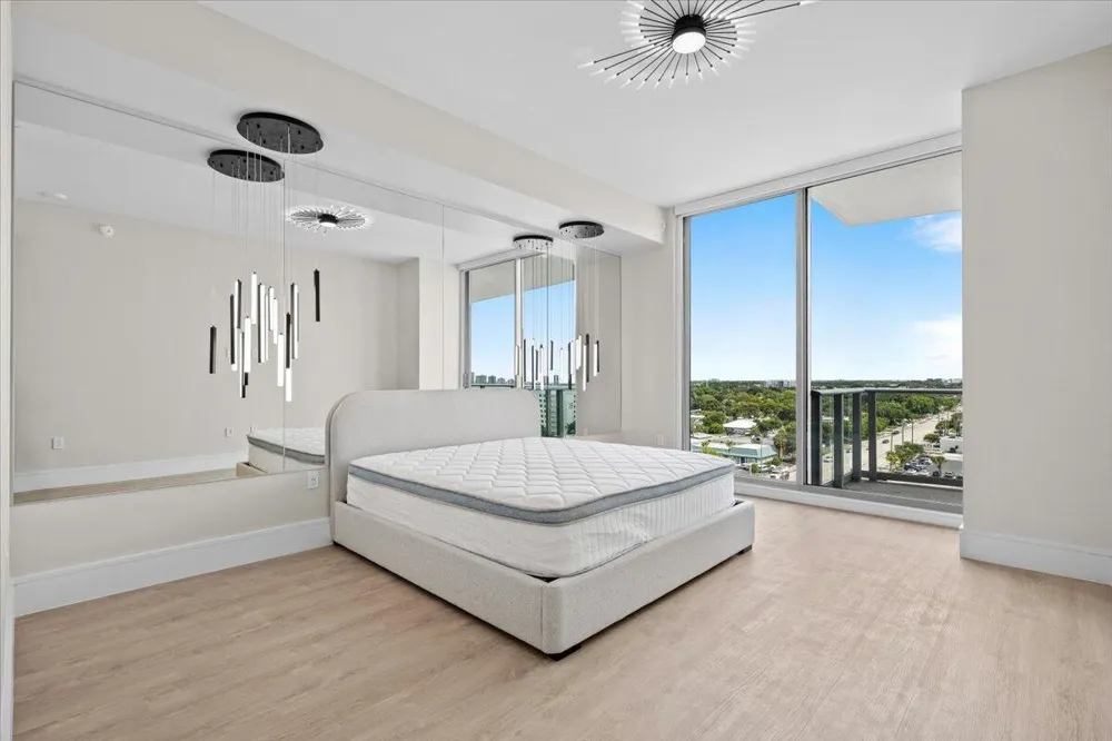 220 Lake Shore Drive #917 Lake Park, FL 33403