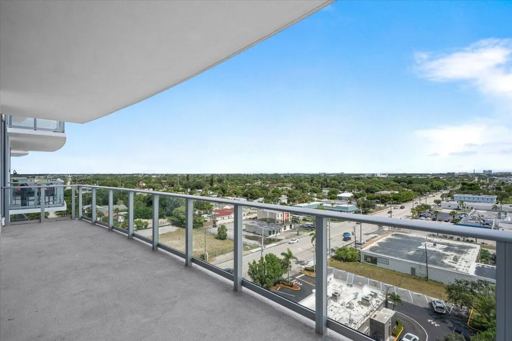 220 Lake Shore Drive #917 Lake Park, FL 33403