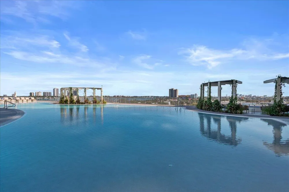 220 Lake Shore Drive #917 Lake Park, FL 33403