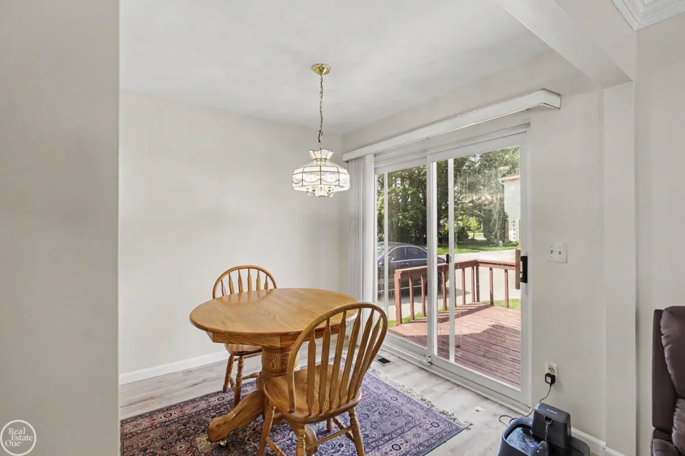 31796 Breezeway Drive Chesterfield Township, MI 48047