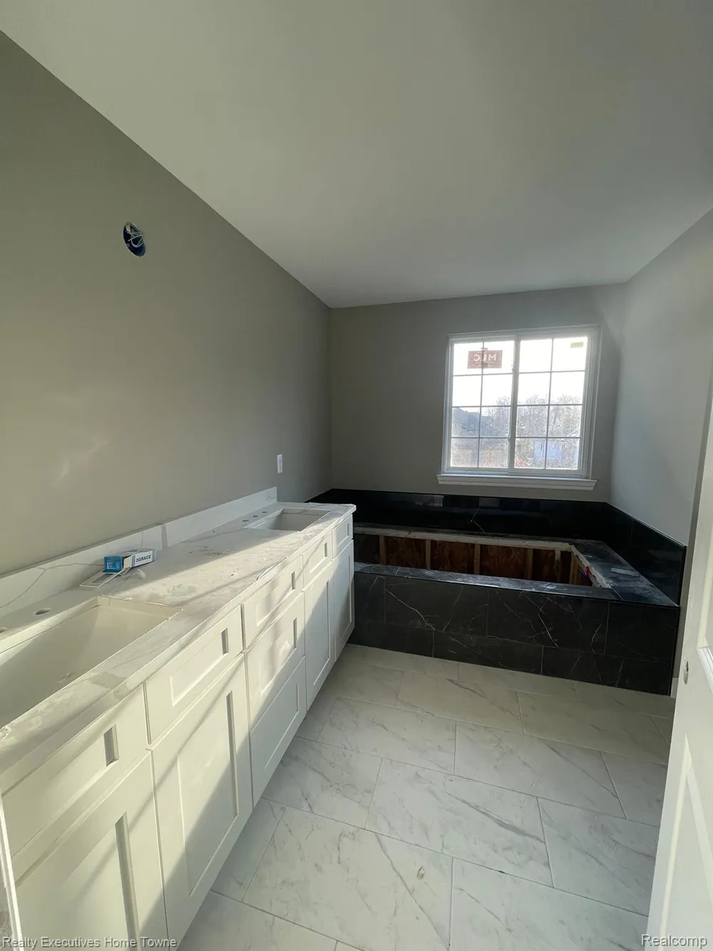 34938 CARDINAL LANE Richmond City, MI 48062