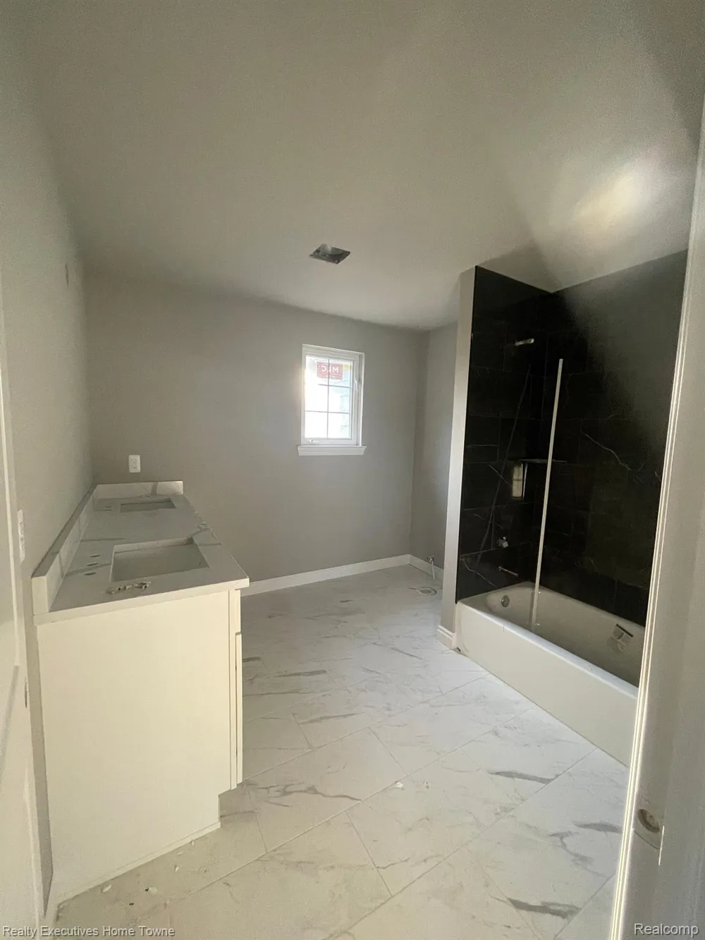 34938 CARDINAL LANE Richmond City, MI 48062