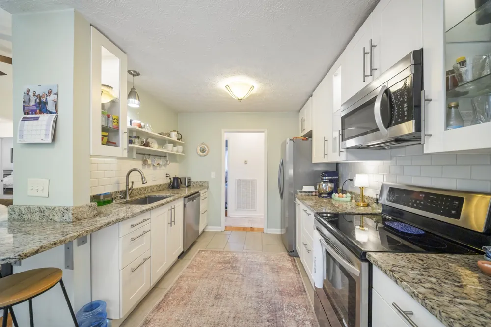 4092 Summit Dr Greenbrier, TN 37073