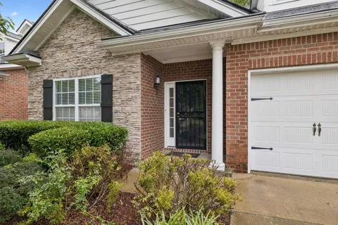 802 Barrington Place Dr