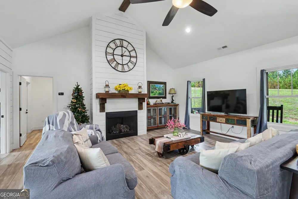 1424 Ridge Pointe WAY Blairsville, GA 30512
