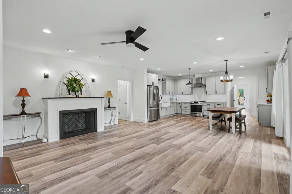 1424 Ridge Pointe WAY Blairsville, GA 30512