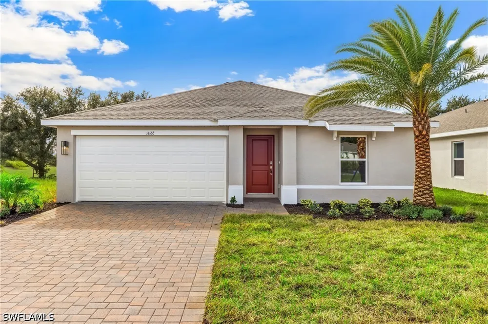 ILARIA COURT Lehigh Acres, FL 33936
