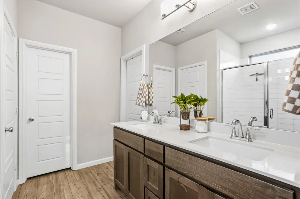 6717 Aster Drive Venus, TX 76084