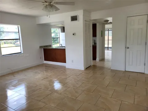 2005 Carlton drive #3