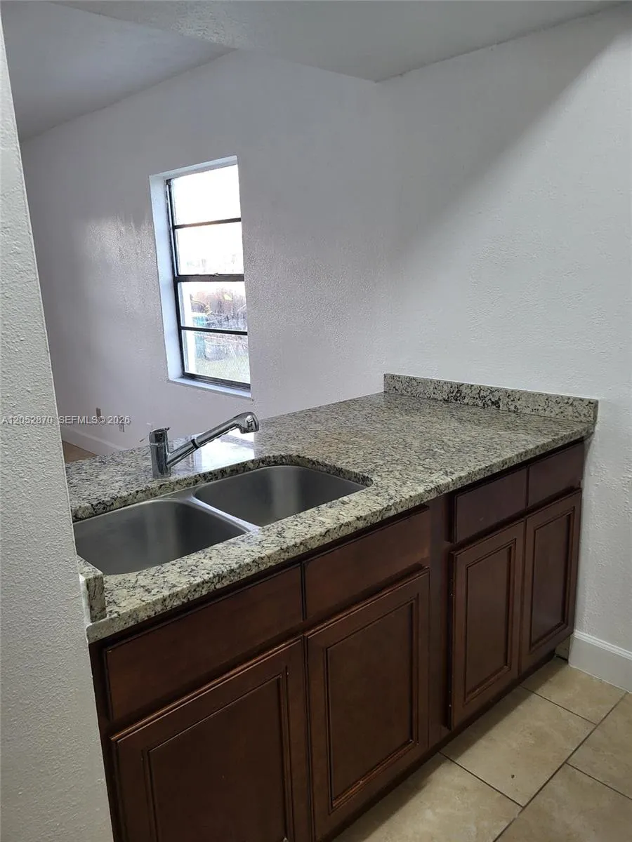2005 Carlton drive #3 Melbourne, FL 32935