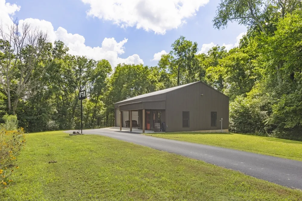 1600 Ledford Rd Lewisburg, TN 37091