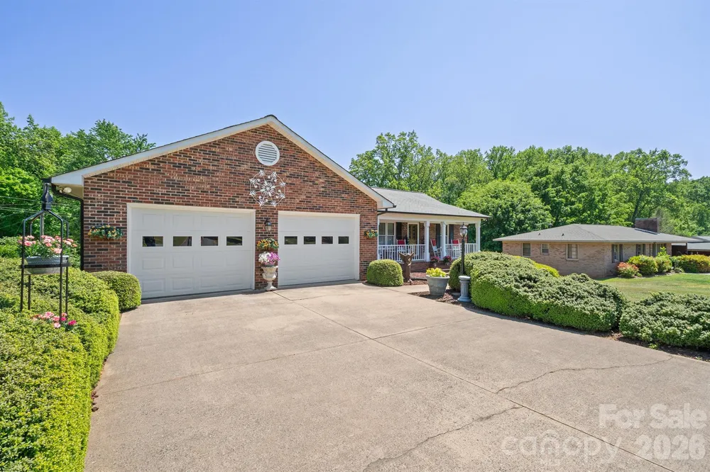 105 Rock Creek Drive Lincolnton, NC 28092