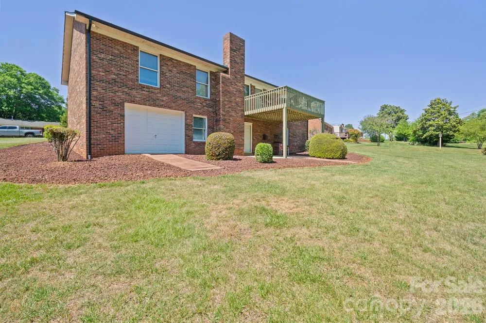 105 Rock Creek Drive Lincolnton, NC 28092