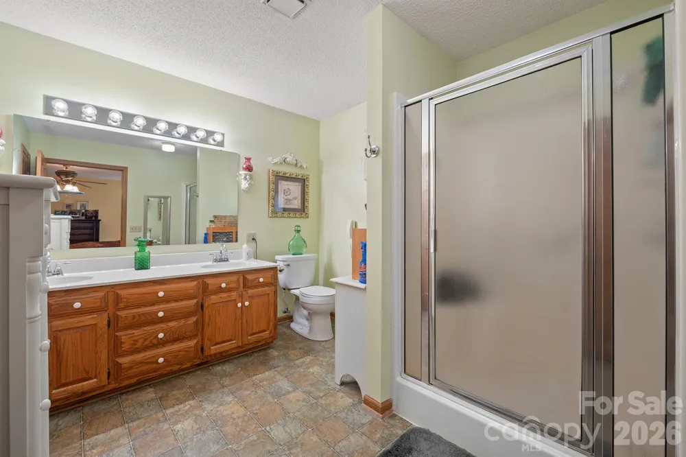 105 Rock Creek Drive Lincolnton, NC 28092