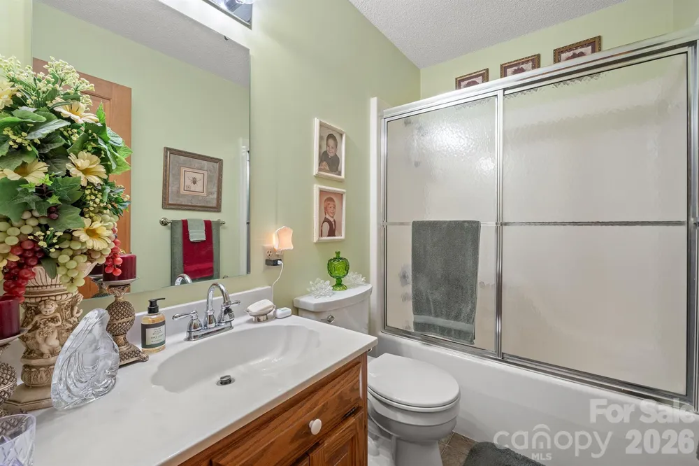 105 Rock Creek Drive Lincolnton, NC 28092