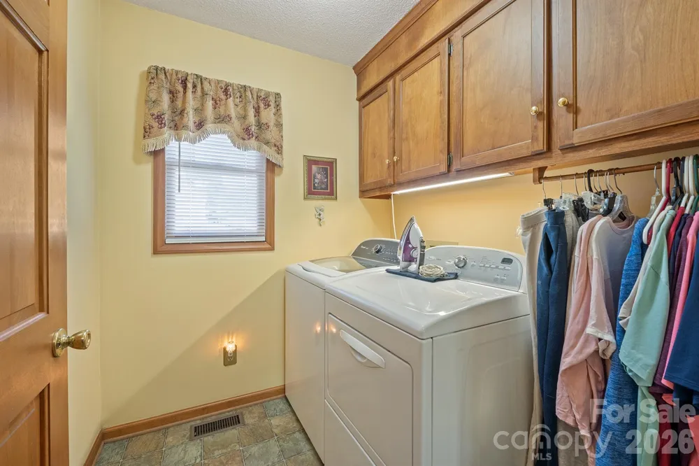 105 Rock Creek Drive Lincolnton, NC 28092